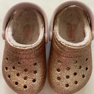 Gold crocs C6. Fleece inside. Used condition.
